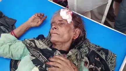 स्वार: अली नगर उत्तरी गांव में बच्चों के विवाद के चलते दो पक्षों में जमकर पथराव, मारपीट में दो महिलाएं सहित तीन व्यक्ति घायल