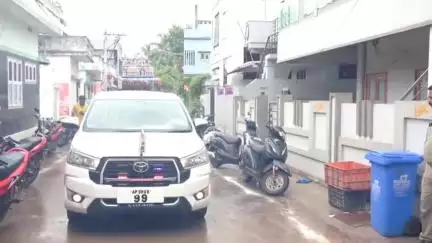 పాలకొల్లు: తిల్లపూడి గ్రామంలో సుపరిపాలనలో తొలి అడుగు ఇంటింటికి టిడిపి  కార్యక్రమంలో పాల్గొన్న మంత్రి రామానాయుడు