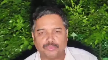 କେନ୍ଦ୍ରାପଡା: NHAI ର ଚଣ୍ଡିଖୋଲ-ପାରାଦ୍ଵୀପ ରାସ୍ତା ନିର୍ମାଣରେ ମନମୁଖୀ କାର୍ଯ୍ୟକୁ ନେଇ କେନ୍ଦ୍ରାପଡ଼ା ଠାରେ ପ୍ରତିକ୍ରିୟା ରଖିଛନ୍ତି ଆଇନଜୀବି ।