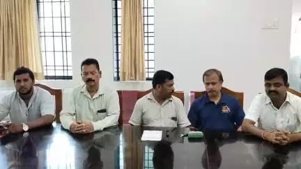ದಾಂಡೇಲಿ: ಜುಲೈ: 05 ರಂದು ಬಂಗೂರನಗರದ ಡಿಲಕ್ಸ್ ಸಭಾಭವನದಲ್ಲಿ ಪತ್ರಿಕಾ ದಿನಾಚರಣೆ ಮತ್ತು ಗೌರವ ಸನ್ಮಾನ, ನಗರದಲ್ಲಿ ಪತ್ರಕರ್ತರ ಸಂಘದಿಂದ ಮಾಹಿತಿ