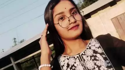 কৈলাশহর: কৈলাসহর ভগবাননগর গ্রাম পঞ্চায়েতের ৪ নং ওয়ার্ড এলাকা থেকে এক যুবতী নিখোঁজ হয়ে যায়