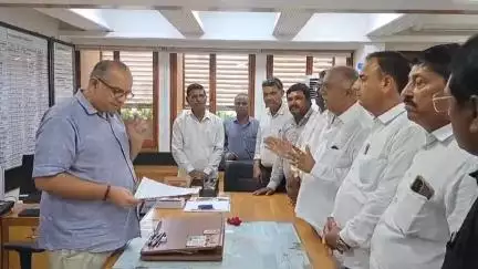 હિંમતનગર: સાબરડેરીના ડિરેક્ટરની આગેવાનીમાં પશુપાલકોની રેલી: ભાવફેર સત્વરે ચુકવવા માટે શહેરમાં જિલ્લા કલેકટરને આવેદનપત્ર આપ્યું