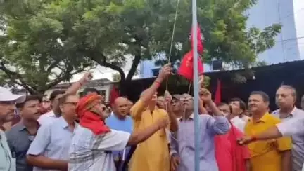 एगारकुंड: निरसा विधायक ने चिरकुंडा में मार्क्सवादी लेनिनवादी लिबरेशन कार्यालय का उद्घाटन किया