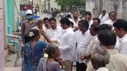 గిద్దలూరు: గిద్దలూరు నగర పంచాయతీ పరిధిలో సుపరిపాలనలో తొలి అడుగు కార్యక్రమాన్ని ప్రారంభించిన ఎమ్మెల్యే అశోక్ రెడ్డి