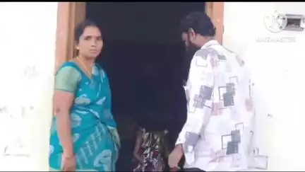 శాలిగౌరారం: ఇందిరమ్మ ఇల్లు ఇస్తానని చెప్పి ఇల్లు కూలగొట్టించారని బాధితుడు బట్ట రాజు వెల్లడి