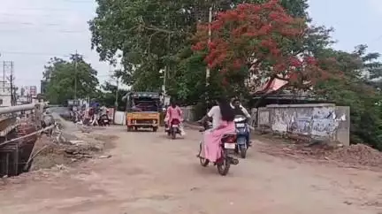 ఈదరపల్లి వంతెనపై బస్సులకు అనుమతి ఇవ్వడంతో ప్రయాణికులకు తప్పిన అదనపు చార్జీల భారం