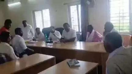 बेन: बेन ब्लॉक में विशेष गहन पुनः निरीक्षण 2025 को लेकर प्रखंड स्तरीय बैठक आयोजित की गई