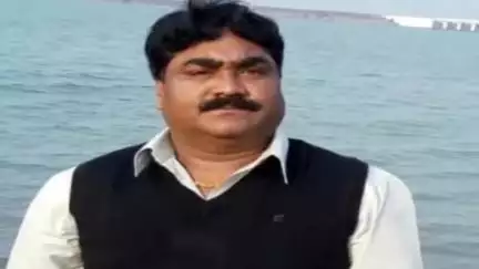 गोमिया: गोमिया विधायक सह मंत्री योगेंद्र प्रसाद महतो के छोटे भाई के निधन पर जनप्रतिनिधियों ने जताया शोक