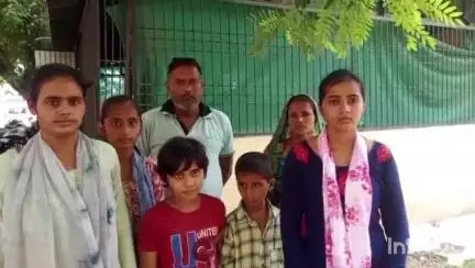 गोबरे मजरे व पोस्ट भुएमऊ निवासी पीड़ितों ने बहु-बेटे के खिलाफ मारपीट और जान से मारने की धमकी को लेकर SP से की शिकायत