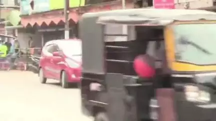 পূব ডিব্ৰুগড়: অভাৱনীয় হাৰত বৃদ্ধি পোৱা ই-ৰিক্সা, ইভি অটোৰ বাবে ডিব্ৰুগড় চহৰত এপে চালকৰ হাহাকাৰ পৰিস্থিতি, পৰিবহন বিভাগক অভিযোগ চালকৰ