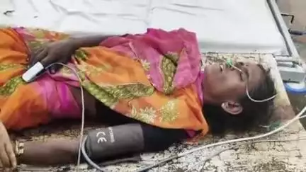 గుంతకల్లు: కర్నూలు జిల్లా తుగ్గలి మండలం సూర్య తండాలో తేనెటీగల దాడిలో మహిళకు తీవ్ర గాయాలు, గుత్తి ఆసుపత్రికి తరలింపు