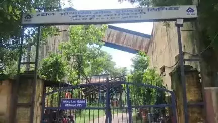 झरिया/जोरापोखर/सिंदरी: भुमिगत खदान को सेल प्रबंधन के द्वारा अचानक बंद कर देने से स्थानीय लोगों व युनियनो में दिखा आक्रोश #jansamsya