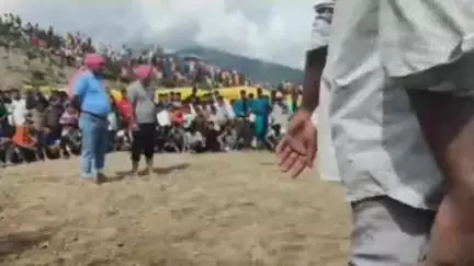 चुराह: सुखधार में आज स्थानीय लोगों ने दंगल मेले का आयोजन किया, पहलवान दिखा रहे दमखम