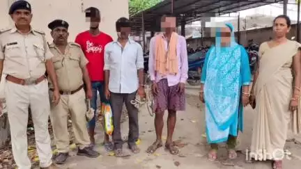 परसा: पुलिस टीम पर हमला करने के मामले में खोजौली से एक महिला समेत चार लोग गिरफ्तार