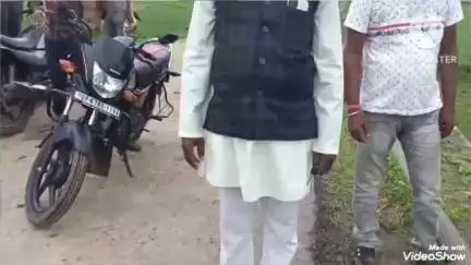 लालगंज: भैसौंड़ बलाय पहाड़ गांव में क्षतिग्रस्त पुलिया की मरम्मत करवाए जाने के लिए ग्रामीणों ने किया प्रदर्शन #Jansamasya