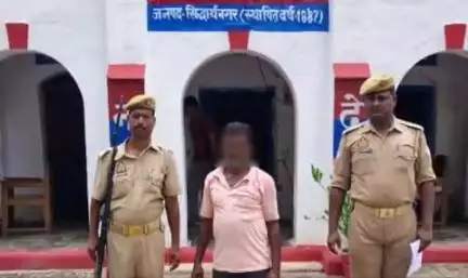 शोहरतगढ़: ढेबरूआ थाना पुलिस ने पिपरहवा से एक नफर वारंटी को किया गिरफ्तार