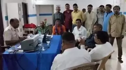 ଧର୍ମଗଡ: ଧର୍ମଗଡ ସାହାରା କମ୍ପାନୀ ରୁ ପୁଅ ନିଖୋଜ, ଥାନାରେ ଏତଲା ଦେଲେ ବାପା , ହସ୍ତକ୍ଷେପ କଲା ଆଦିବାସୀ ସଙ୍ଘ