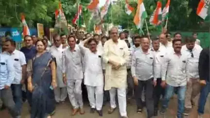 खरगौन: मुंगावली में जीतू पटवारी पर एफआईआर के विरोध में कांग्रेस का आंदोलन