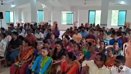 दोडामार्ग: माजी जि.प.उपाध्यक्ष एकनाथ नाडकर्णी यांच्या मणेरी येथे कार्यकर्ता स्नेहमेळाव्यास उत्स्फूर्त प्रतिसाद