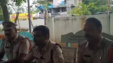 కనిగిరి: పట్టణంలో ఫేక్ డాక్యుమెంట్స్ క్రియేట్ చేసి అమ్మాలనుకున్న ఏడుగురి అరెస్టు  : కనిగిరి డిఎస్పి సాయి ఈశ్వర్ యశ్వంత్