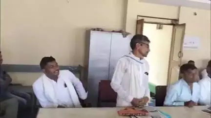 खंडवा नगर: खंडवा कृषि मंडी में भारतीय किसान संघ की हुई बैठक