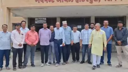 સ્વનિર્ભર શાળા સંચાલક મહામંડળ દ્વારા અમદાવાદમાં બનેલી ઘટનાને પગલે શિક્ષણ અધિકારીને આવેદન,પ્રતિક્રિયા