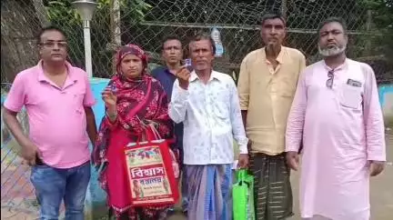 হরিহরপাড়া: আবারো ভিন রাজ্যে উড়িষ্যায় কাজে গিয়ে বাংলাদেশি সন্দেহে আটক তিন পরিযায়ী শ্রমিক হরিহরপাড়ার