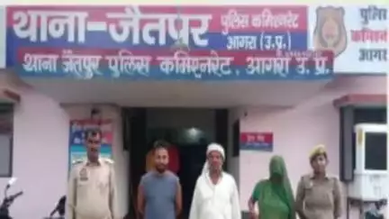 बाह: जैतपुर पुलिस ने तीन वांछित अभियुक्तों को किया गिरफ्तार