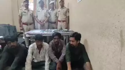 अजमेर: दरगाह थाना पुलिस ने मिनी उर्स के दौरान 12 लाख की कीमत के 40 मोबाइल फोन बरामद कर चार आरोपियों को किया गिरफ्तार