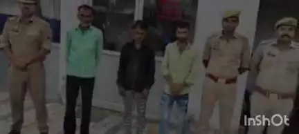 गोला गोकरणनाथ: थाना मैलानी पुलिस ने विभिन्न अभियोगों से संबंधित 3 वांछित अभियुक्तों को किया गिरफ्तार