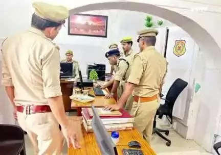 खेरागढ़: खैरागढ़ थाने के ACP इमरान अहमद ने किया आकस्मिक निरीक्षण
