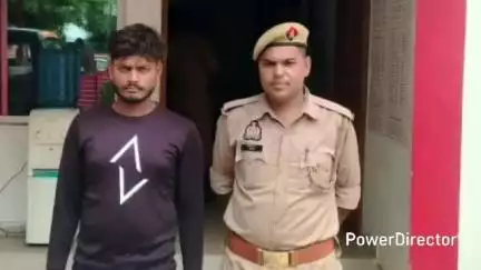 कर्वी: कोतवाली कर्वी पुलिस ने लड़की के साथ बलात्कार के मामले में वांछित अभियुक्त को किया गिरफ्तार