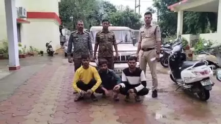 बालाघाट: नर्मदा नगर से चोरी हुई बाइक के पुर्जे गोंदिया से बरामद, तीन आरोपी गिरफ्तार कर भेजे गए जेल