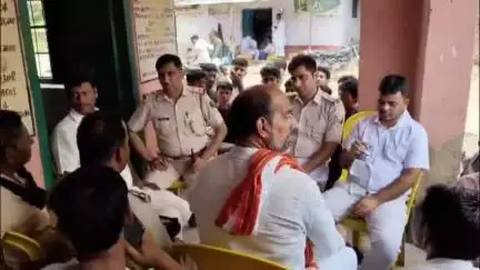 बेलागंज: मुहर्रम पर्व को लेकर बेलागंज के समसपुर गांव में शांति समिति की बैठक आयोजित