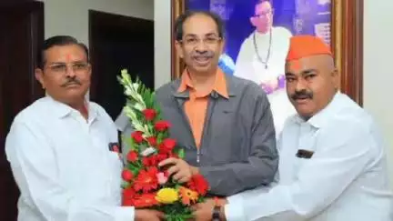 बुलढाणा: मुंबई येथे शिवसेना पक्षप्रमुख उद्धव ठाकरे यांची जिल्हाप्रमुख जालिंदर बुधवत यांनी घेतली भेट