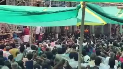 சிதம்பரம்: சிதம்பரம் நடராஜர் கோவிலில் ஆணி திருமஞ்சனம்- ஆயிரக்கணக்கான பக்தர்கள் சாமி தரிசனம்