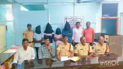 భూపాలపల్లి: స్వర్ణ వెంచర్‌లో అక్రమంగా 3 కిలోల గంజాయి తరలిస్తున్న నలుగురు వ్యక్తులు అరెస్టు: సీఐ నరేష్ గౌడ్