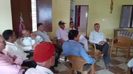 पौड़ी: सेवानिवृत्त कर्मचारी संगठन की पौड़ी में बैठक हुई आयोजित
