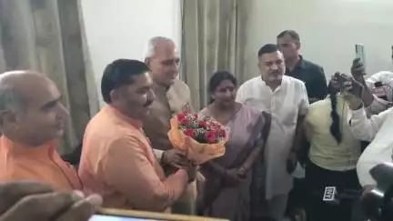 करनाल: पीडब्ल्यूडी रेस्ट हाउस में दक्ष प्रजापति समाज की मीटिंग में पहुंचे मंत्री रणवीर सिंह गंगवा