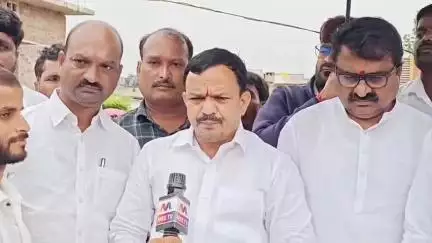 నర్సాపూర్: 10 ఏళ్ల బీఆర్ఎస్ పాలన అంతా అవినీతి అక్రమాలమయం: డీసీసీ అధ్యక్షుడు ఆంజనేయులు గౌడ్