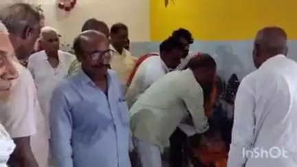 करपी: कुर्था के पूर्व विधायक सत्यदेव कुशवाहा के निधन पर किंजर में शोक सभा का आयोजन