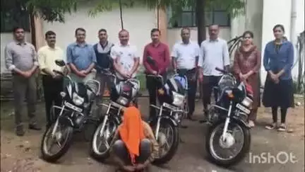 गोंदिया: कुऱ्हाडी-हिरापूर रस्त्यावर फिरत असलेल्या चोरटा पोलिसांच्या ताब्यात, 2 लाख 35 हजार रुपये किमतीच्या मोटरसायकली जप्त