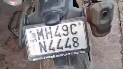नागपूर शहर: भीम चौक येथे दुचाकीच्या धडकेत पायदळ रोड क्रॉस करत असलेली महिला गंभीर जखमी, आरोपी पोलिसांच्या ताब्यात