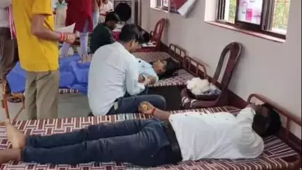 দুবরাজপুর: জন্মদিনে রক্তদান শিবির, দুবরাজপুরে প্রশংসনীয় উদ্যোগ