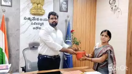 ఆదోని: ఆదోని సబ్ రిజిస్టర్ గా నియమితులైన సునంద