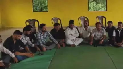 मंडला: इटावा में कथावाचक से अभद्रता के विरोध में बिंझिया में बैठक, 5 जुलाई को ज्ञापन सौंपने का निर्णय