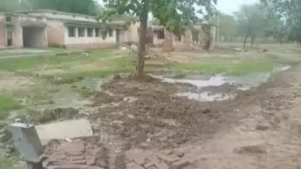 गोपद बनास: सीधी जिले के पिपरहा गांव के विद्यालय में जलभराव, जनता परेशान