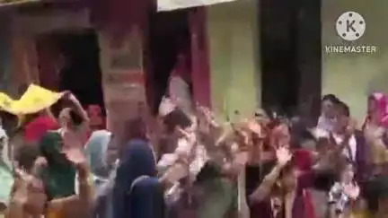 खानपुर: खानपुर क्षेत्र के गोलाना गाँव में बाढ़ के हालात के बीच शादी की रस्मों का वीडियो सोशल मीडिया पर हुआ वायरल