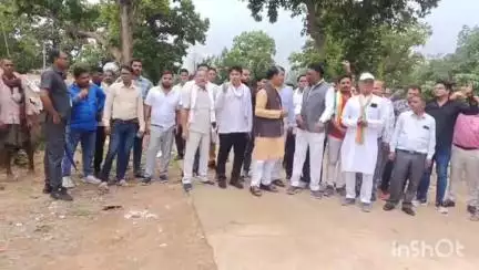 करतला: ग्राम पंचायत करतला स्थित सद्भावना भवन में कांग्रेस पार्टी की महत्वपूर्ण बैठक का आयोजन किया गया
