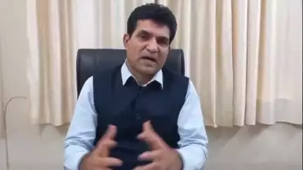અમદાવાદ શહેર: મહારાષ્ટ્રમાં ગુજરાતીને માર મારવાની ઘટનાને લઈને ઇસુદાન ગઢવી આપીપ્રતિક્રિયા